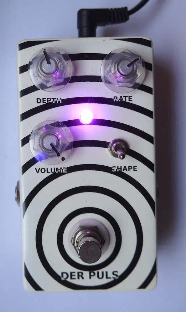 tremelo pedal